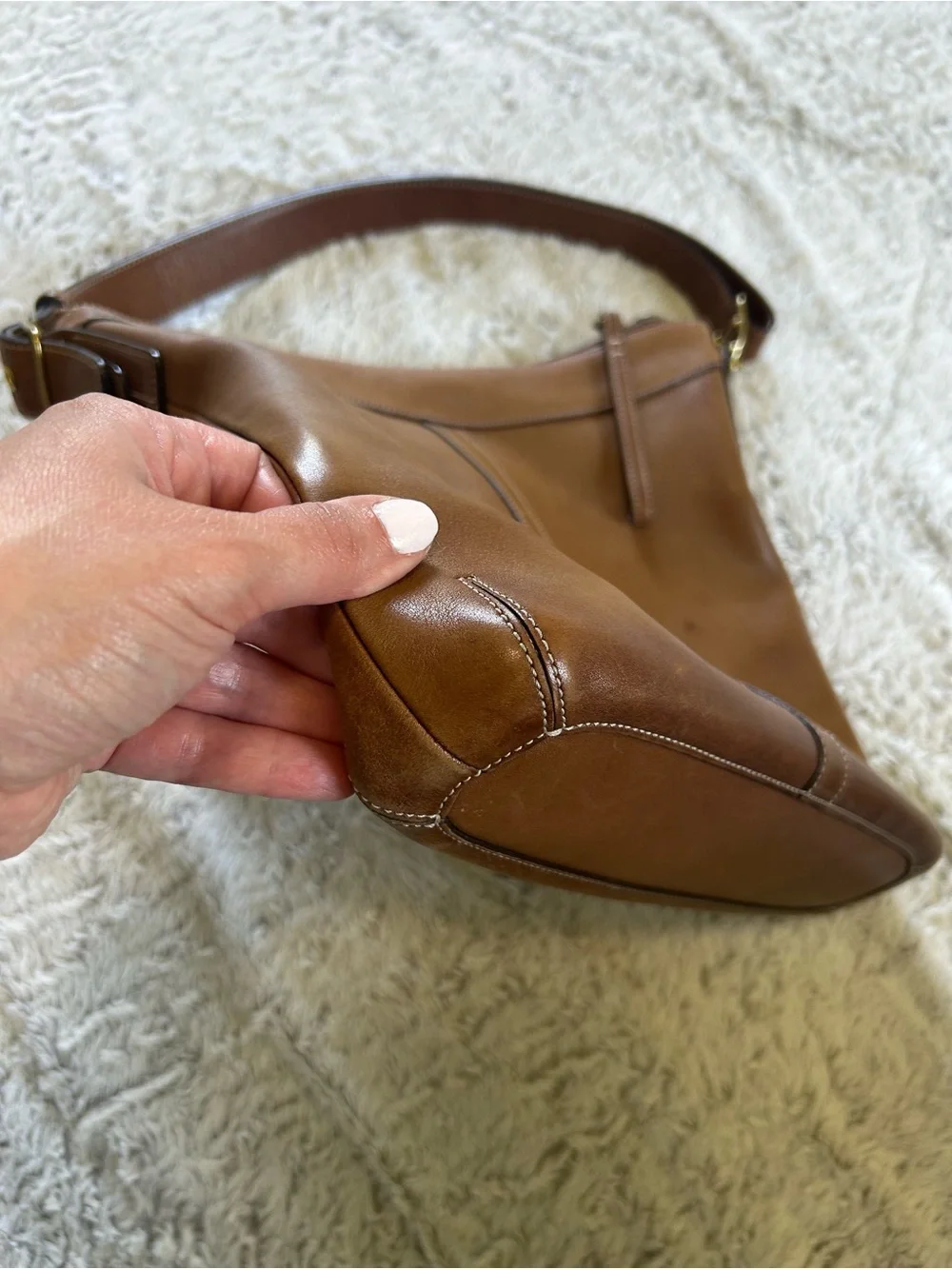 Coach Vintage Legacy Slim Adjustable Strap Shoulder/Crossbody Cognac Leather Bag